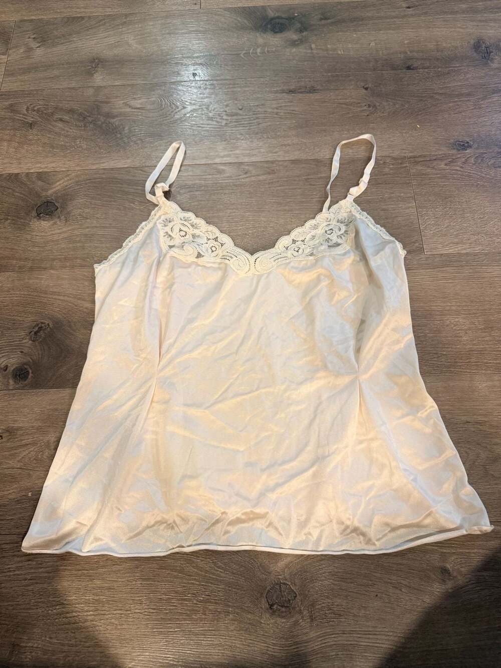 Vintage Vanity Fair Nylon Antron III Lace Trim Cami Tank Top
